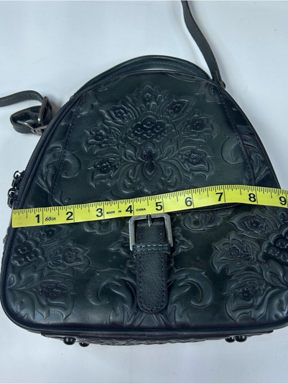 Vintage Feigitor Women’s Crossbody Backpack Purse Black Floral Embossed #1031 - Picture 9 of 15